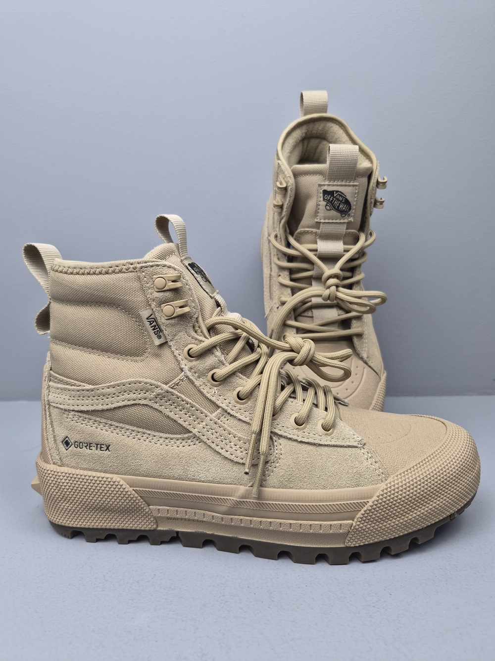 VANS MTE Sk8-Hi Gore-Tex Incense Women’s size 8